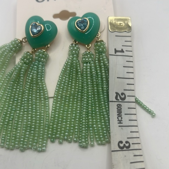 On 34th Green Heart Tassel Earrings NWT - Picture 7 of 7